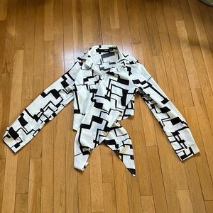 Geo Print Tie Front Crop Top